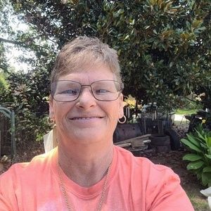 Meet your Posher, Pamela